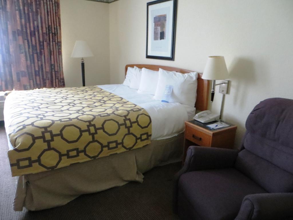 Baymont By Wyndham Fort Wayne Dış mekan fotoğraf